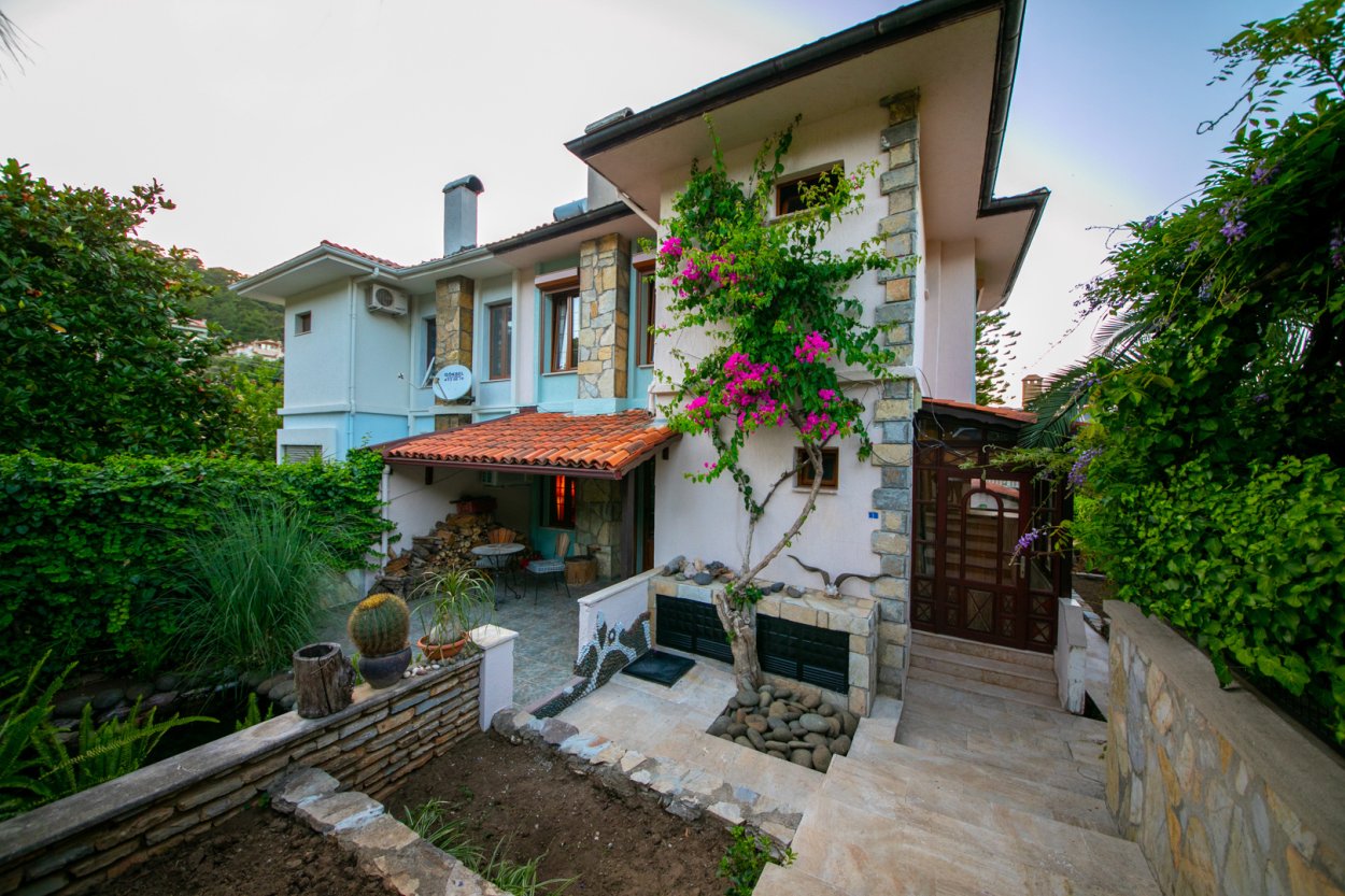 Otantik Villa Armutalan 