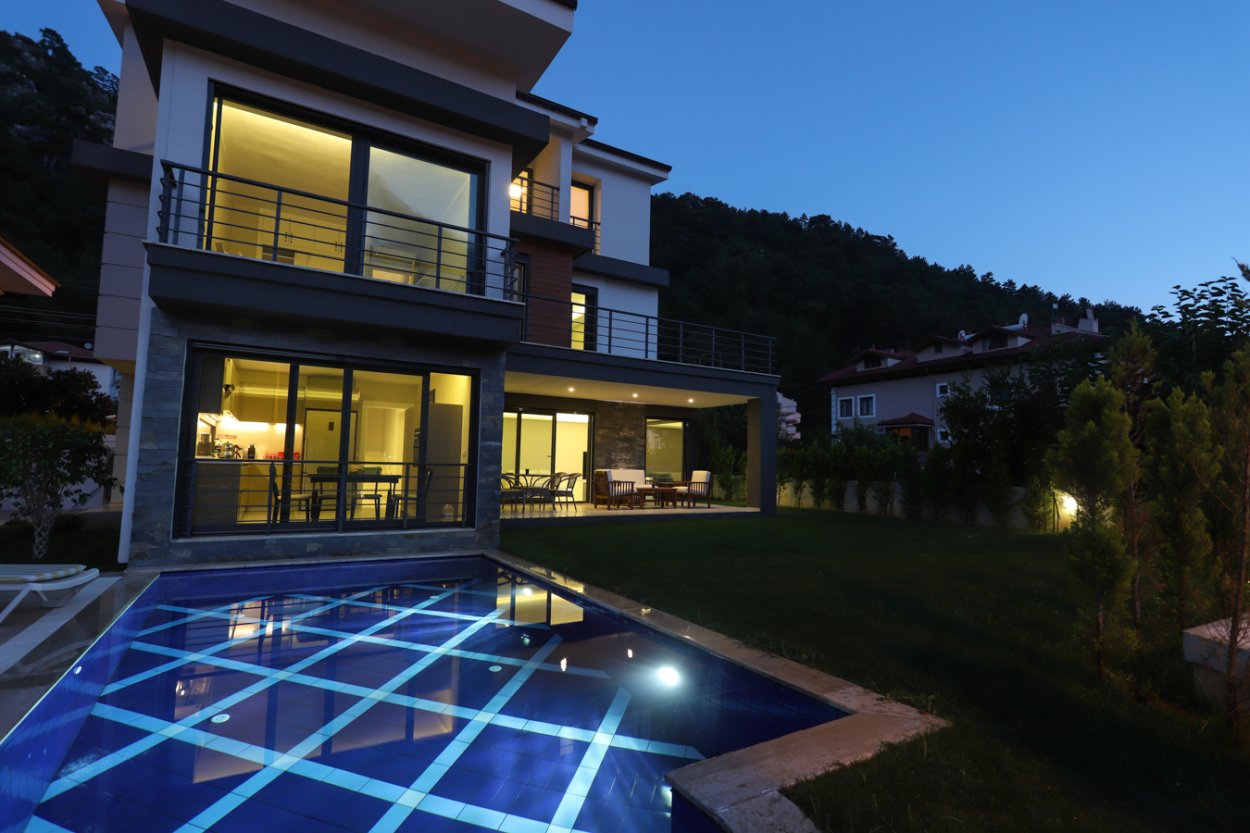Grass Villa İçmeler