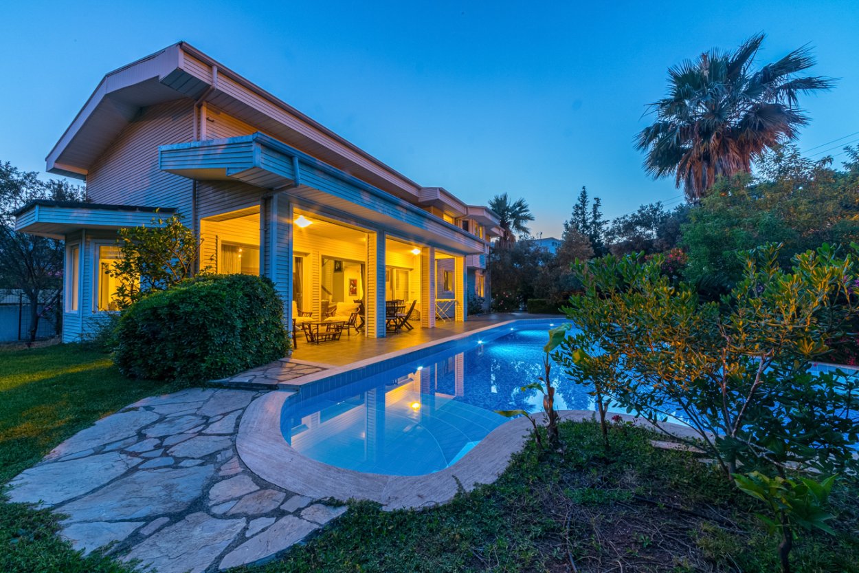 Blanc Villa İçmeler