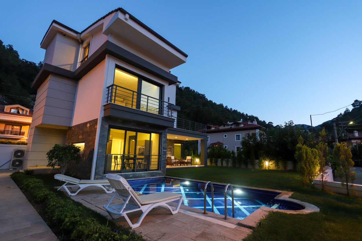 Grass Villa İçmeler