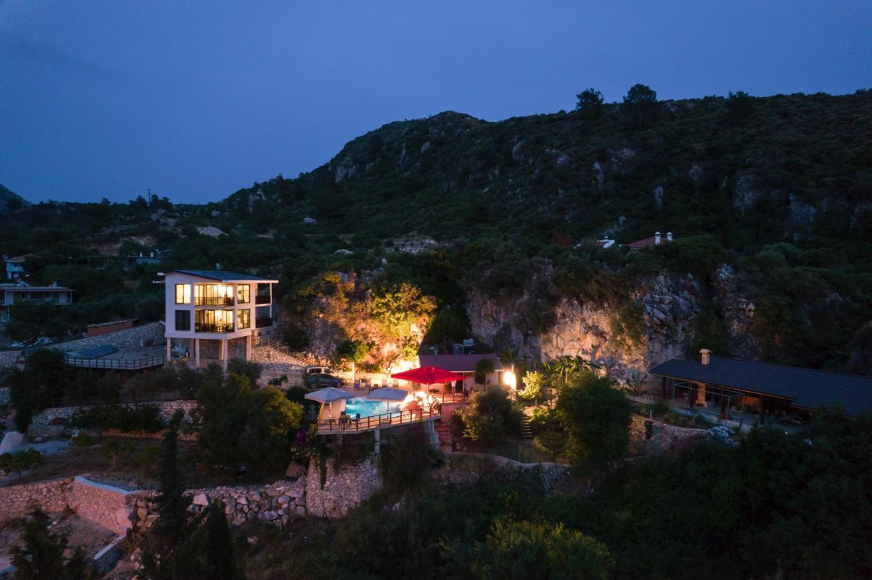 Theia Campüs Villa