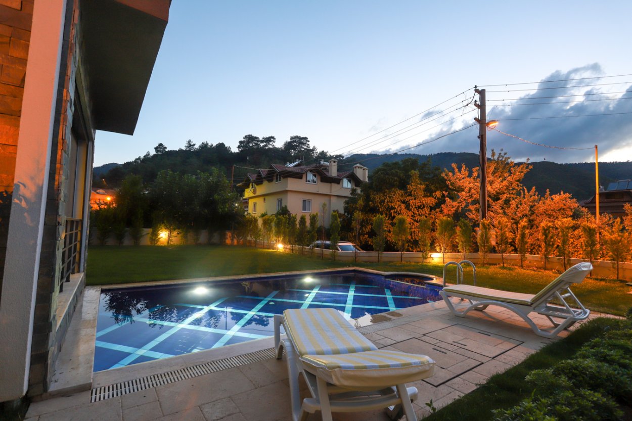 Grass Villa İçmeler