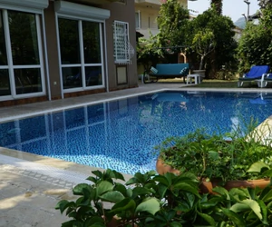 Mountain Villa İçmeler