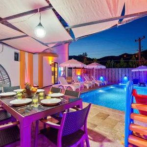 VİLLA ESİNTİ KALKAN